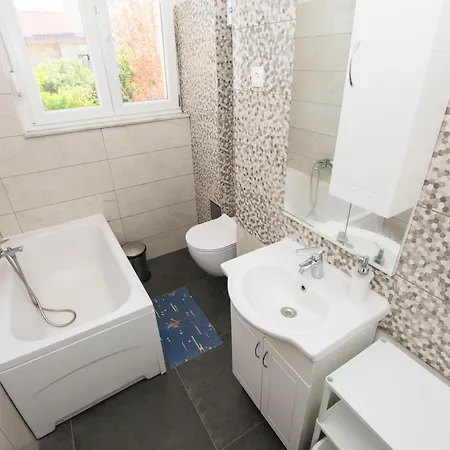 アパート Apartments More