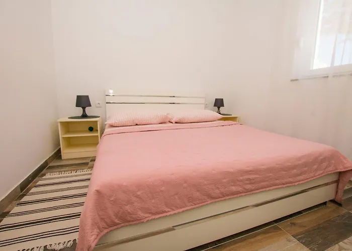 Apartments More 아파트 *